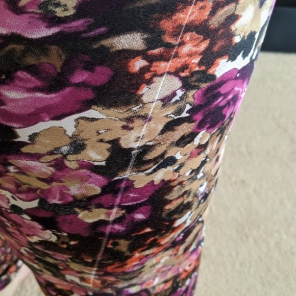 Vintage Torrid Floral Premium Leggings - Picture 4 of 5